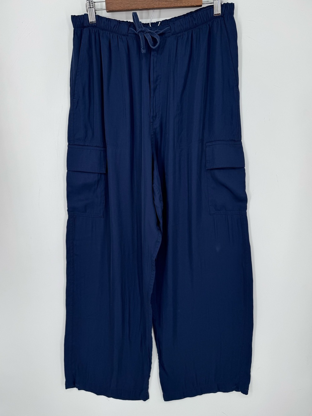 Victoria's Secret Women's Navy Cargo Athleisure Drawstring Pants Size Large